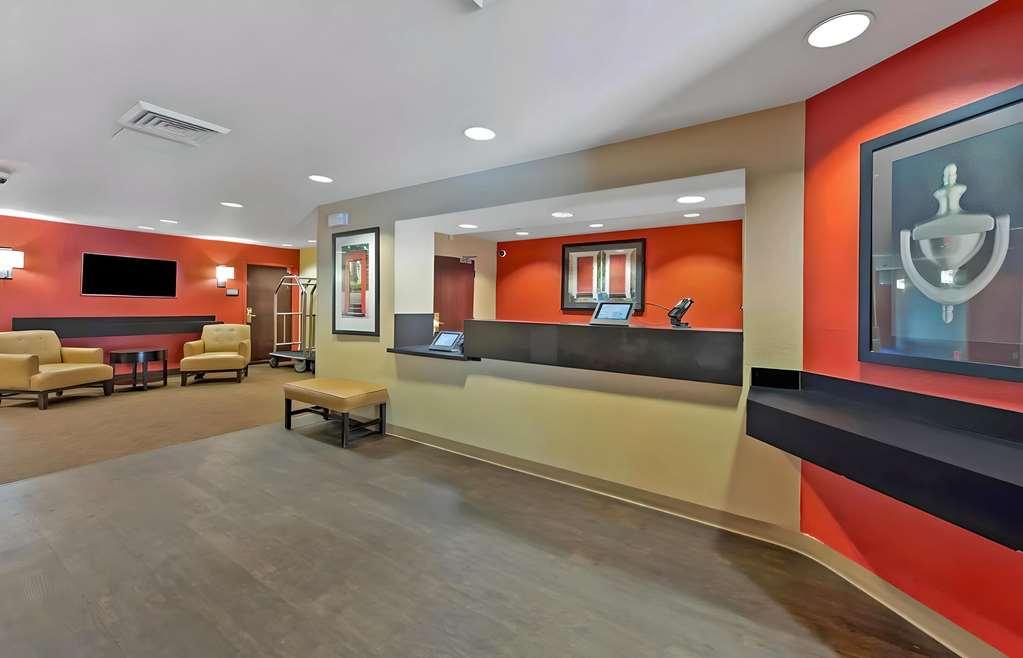 Mainstay Suites Hillside Interior photo