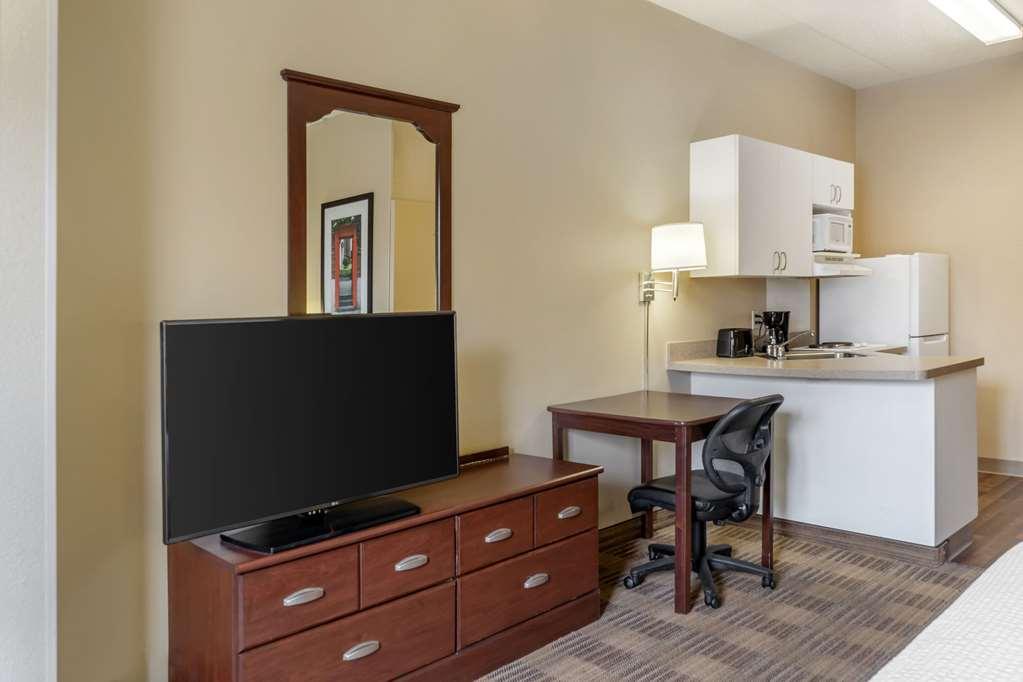 Mainstay Suites Hillside Room photo